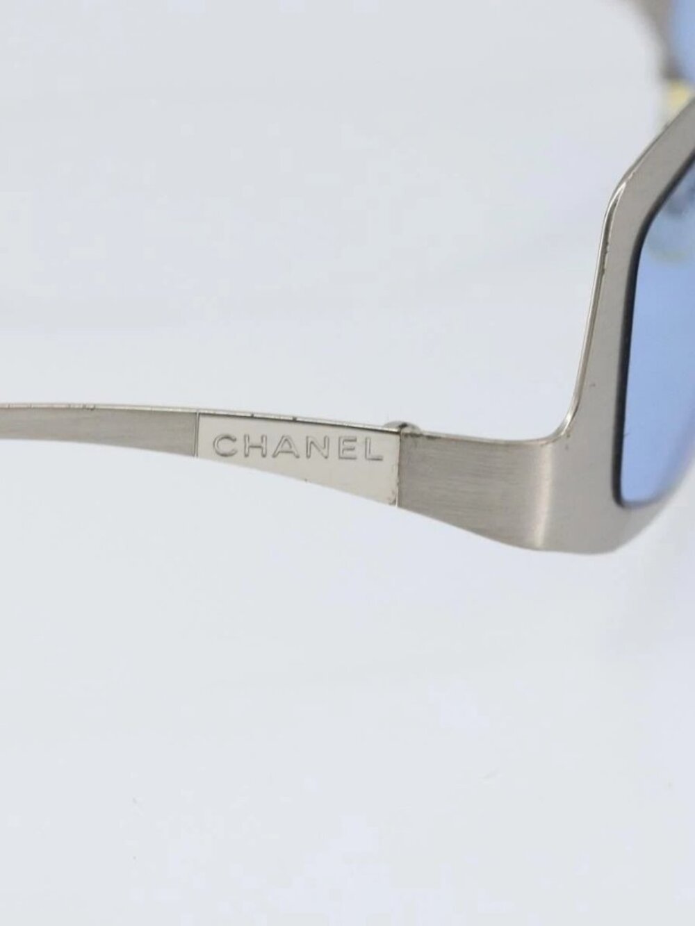 CHANEL Sunglasses metal Blue CC - Picture 7 of 12